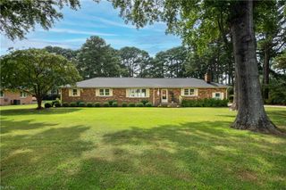 1449 Alanton DR, Virginia Beach, VA 23454
