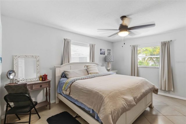 1004 SPINDLE PALM WAY, Apollo Beach, FL 33572