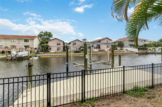 1004 SPINDLE PALM WAY, Apollo Beach, FL 33572