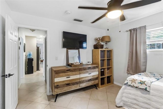1004 SPINDLE PALM WAY, Apollo Beach, FL 33572