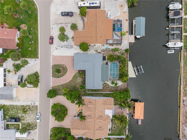 1004 SPINDLE PALM WAY, Apollo Beach, FL 33572