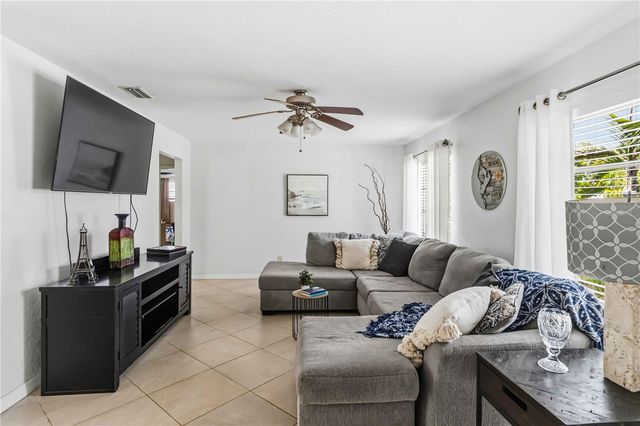 1004 SPINDLE PALM WAY, Apollo Beach, FL 33572