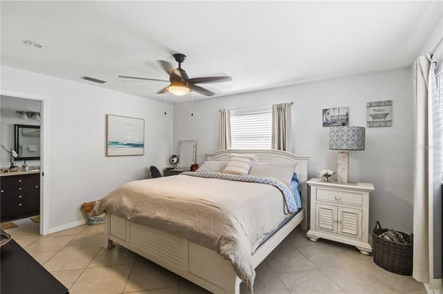 1004 SPINDLE PALM WAY, Apollo Beach, FL 33572