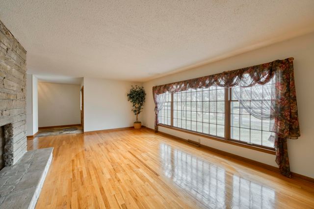 4152 E Cherry Crest Lane, Springfield, MO 65809