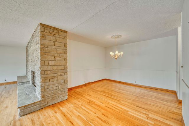 4152 E Cherry Crest Lane, Springfield, MO 65809