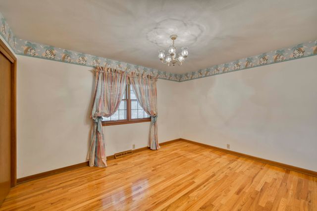 4152 E Cherry Crest Lane, Springfield, MO 65809