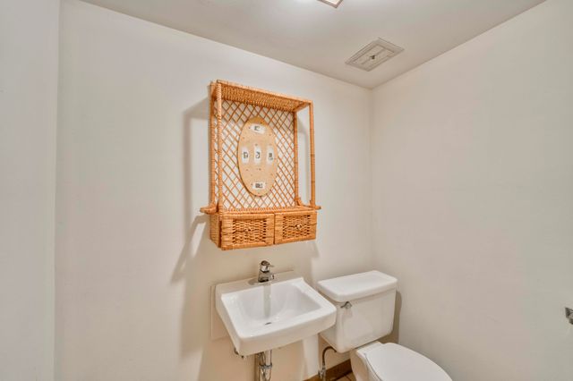 4152 E Cherry Crest Lane, Springfield, MO 65809