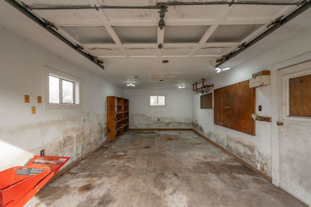 4152 E Cherry Crest Lane, Springfield, MO 65809