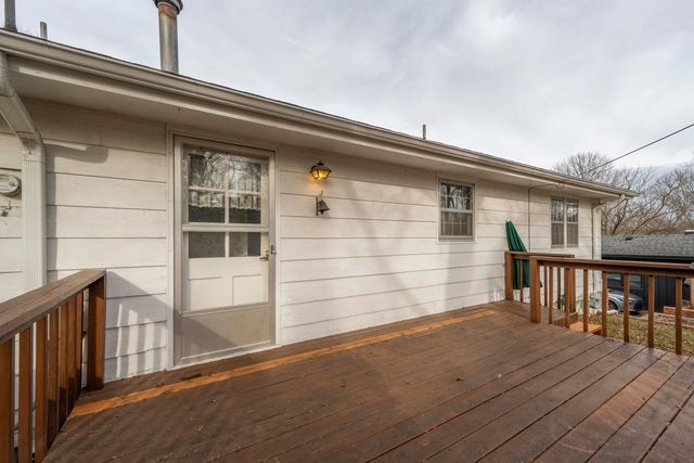 4152 E Cherry Crest Lane, Springfield, MO 65809