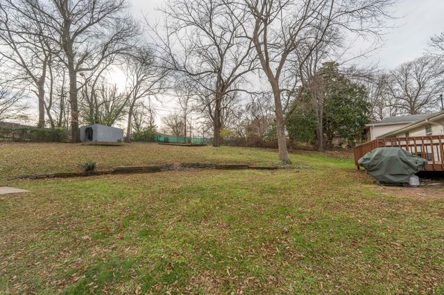 4152 E Cherry Crest Lane, Springfield, MO 65809