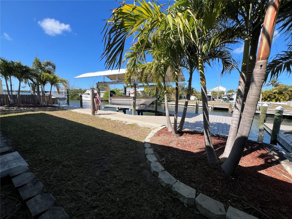 Image 51 of property listing at 2650 COCO PLUM DRIVE, Matlacha, FL 33993