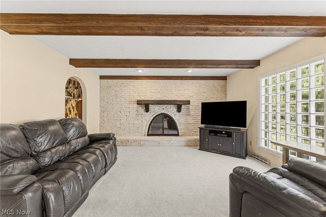 18101 Fern Canyon Drive, Strongsville, OH 44136