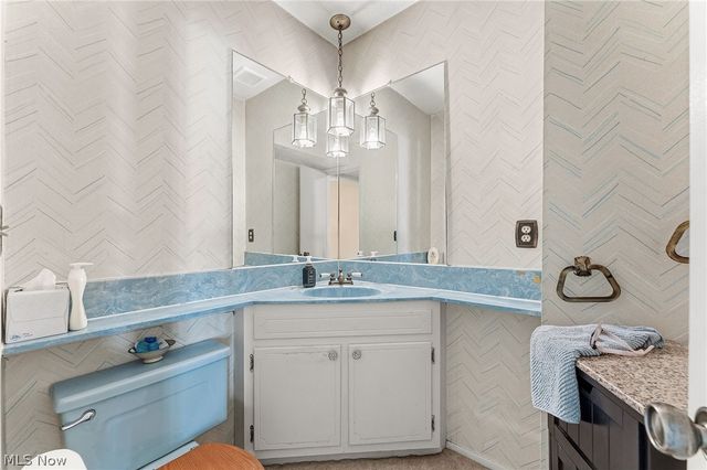 18101 Fern Canyon Drive, Strongsville, OH 44136