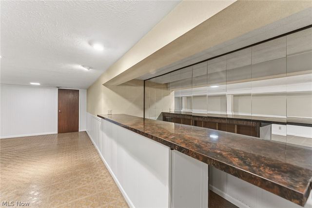 18101 Fern Canyon Drive, Strongsville, OH 44136