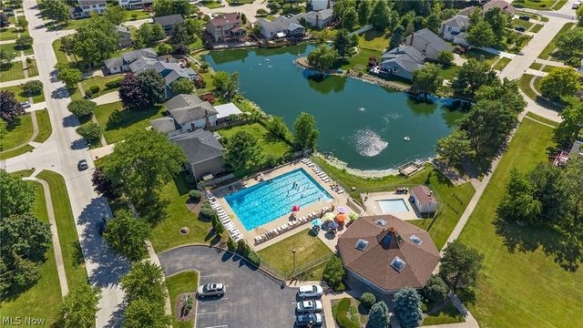 18101 Fern Canyon Drive, Strongsville, OH 44136