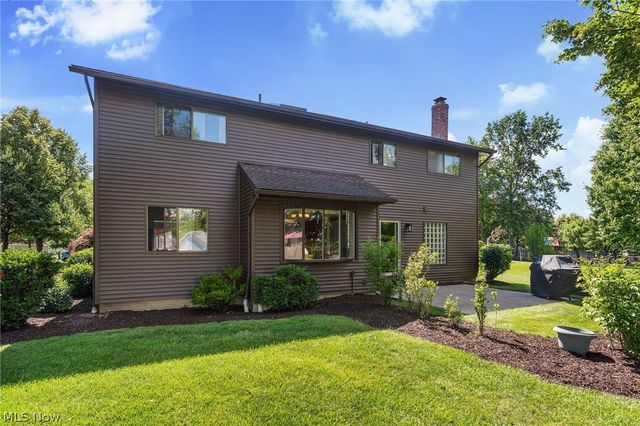 18101 Fern Canyon Drive, Strongsville, OH 44136