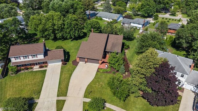 18101 Fern Canyon Drive, Strongsville, OH 44136