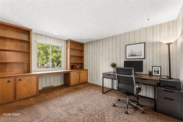 18101 Fern Canyon Drive, Strongsville, OH 44136