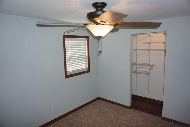 1215 3rd Avenue, Ackley, IA 50601