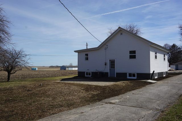 1215 3rd Avenue, Ackley, IA 50601