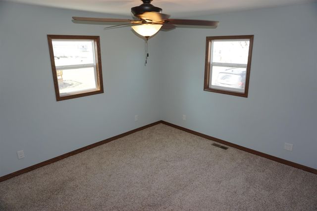 1215 3rd Avenue, Ackley, IA 50601