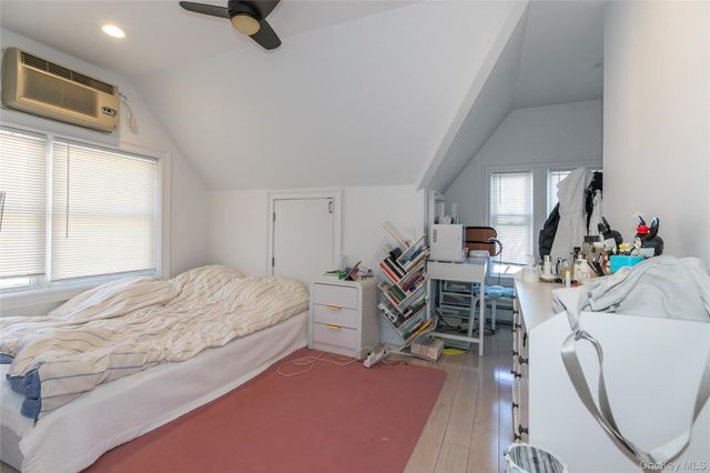 146-11 35th Avenue, Flushing, NY 11354