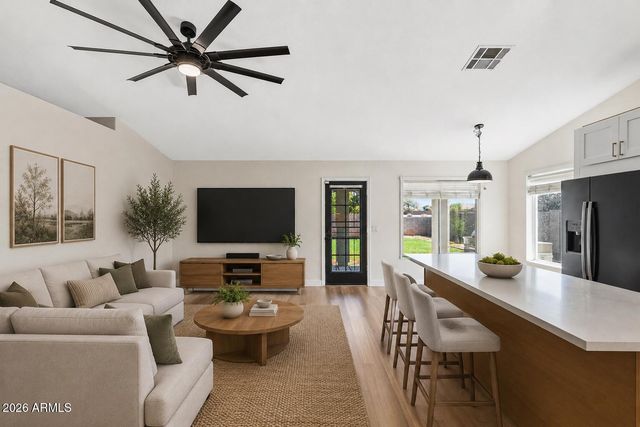 3761 E THORNTON Avenue, Gilbert, AZ 85297