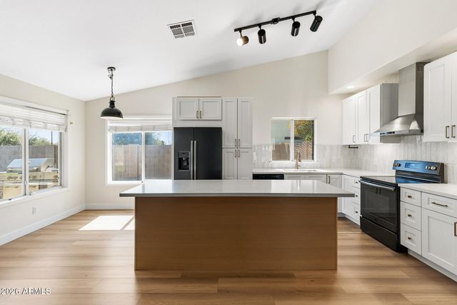 3761 E THORNTON Avenue, Gilbert, AZ 85297