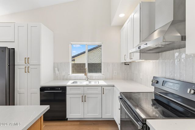 3761 E THORNTON Avenue, Gilbert, AZ 85297