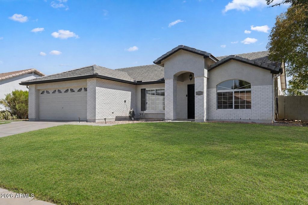 3761 E THORNTON Avenue, Gilbert, AZ 85297 — photo 2