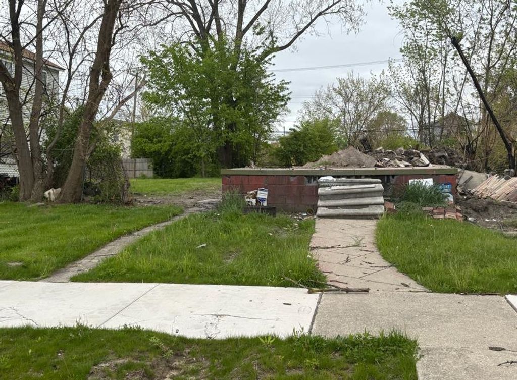 230 Church Street, Highland Park, MI 48203