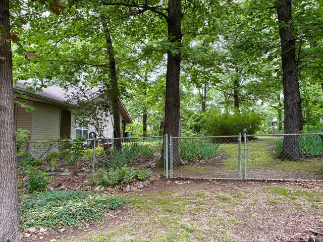 32180 S 627 Road, Grove, OK 74344