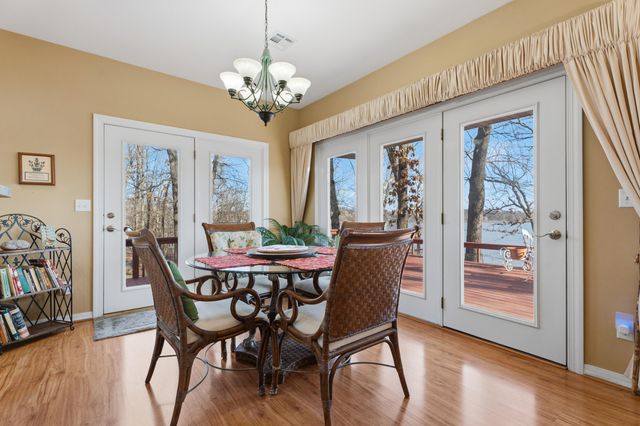 32180 S 627 Road, Grove, OK 74344