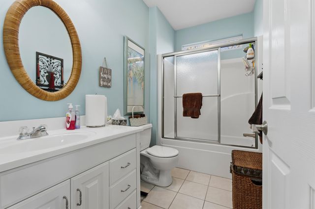32180 S 627 Road, Grove, OK 74344
