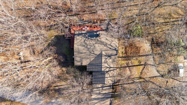 32180 S 627 Road, Grove, OK 74344