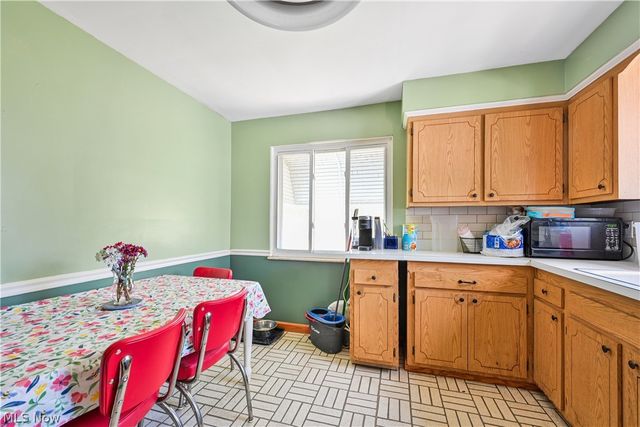 5905 Stearns Road, North Olmsted, OH 44070