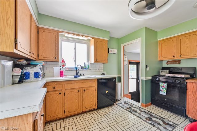 5905 Stearns Road, North Olmsted, OH 44070