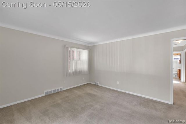 8610 N Evangeline Street, Dearborn Heights, MI 48127