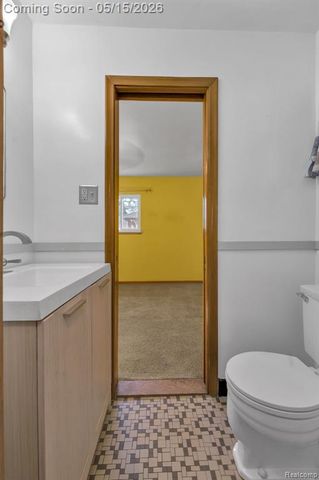 8610 N Evangeline Street, Dearborn Heights, MI 48127