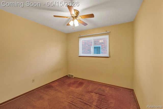 8610 N Evangeline Street, Dearborn Heights, MI 48127