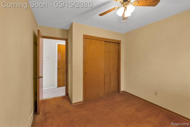 8610 N Evangeline Street, Dearborn Heights, MI 48127