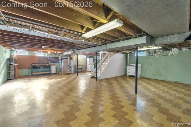 8610 N Evangeline Street, Dearborn Heights, MI 48127