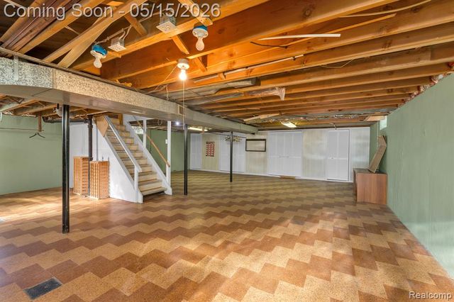 8610 N Evangeline Street, Dearborn Heights, MI 48127
