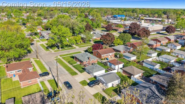 8610 N Evangeline Street, Dearborn Heights, MI 48127