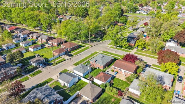 8610 N Evangeline Street, Dearborn Heights, MI 48127