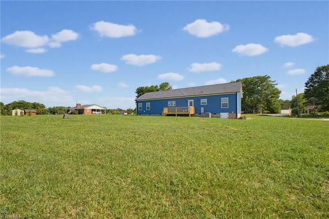 4727 NC Highway 67, Boonville, NC 27011