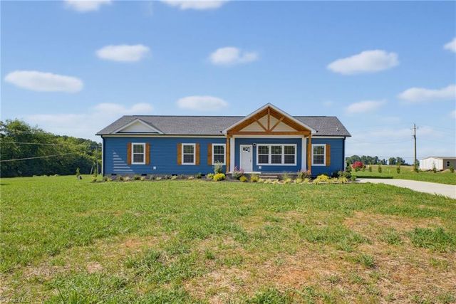 4727 NC Highway 67, Boonville, NC 27011