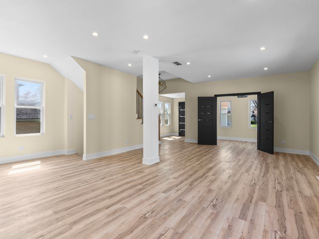 3617 Park Avenue, Brookfield, IL 60513