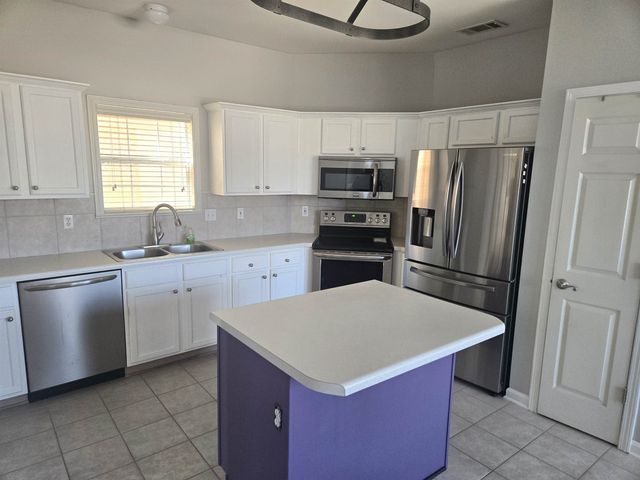 10448 SUNNYBROOK CIR, Collierville, TN 38017