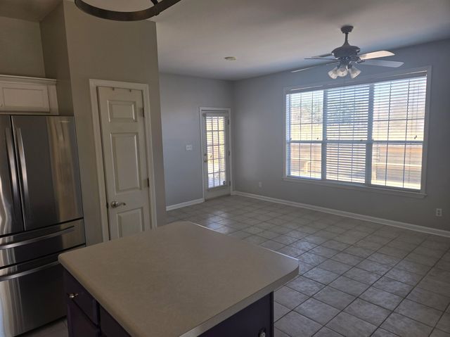 10448 SUNNYBROOK CIR, Collierville, TN 38017